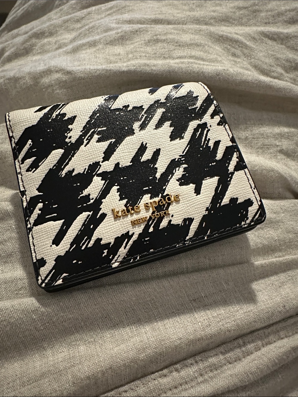 kate spade Black and White Brushed Print Card Wallet